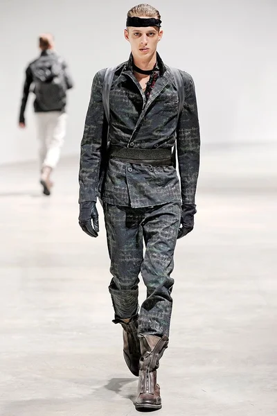 Look 38